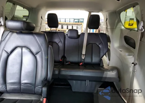 2022 Chrysler Pacifica Touring L z USA, uszkodzony, nr VIN 2C4RC1BG7NR170836